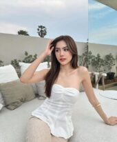 Vania Larissa