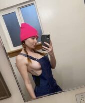 Larissa75