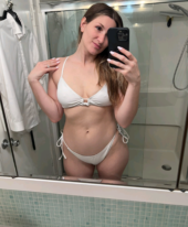 Heleana🍌🍆🍑